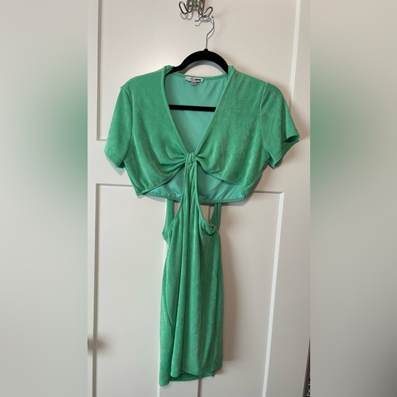 Green Fashion Nova Dress - Picture 3 of 4